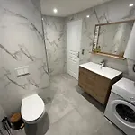 Cosy 아파트